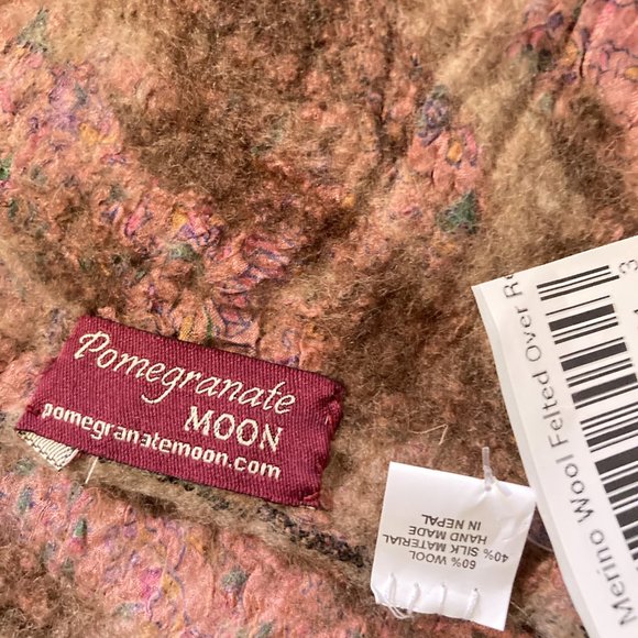 NWT Pomegranate Moon Art to Wear Nuno Felt Merino Wool Boho Print Silk Scarf OS - Picture 3 of 6
